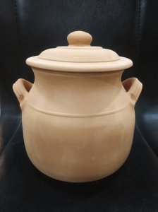 قدر للطهي من الطين