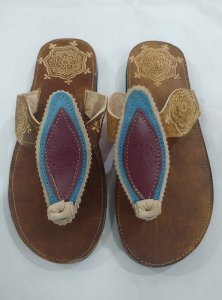 بليغة جلد نسائية